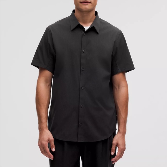 Lululemon Athletica Airing Easy Short-Sleeve Shirt - Picture 1 of 15